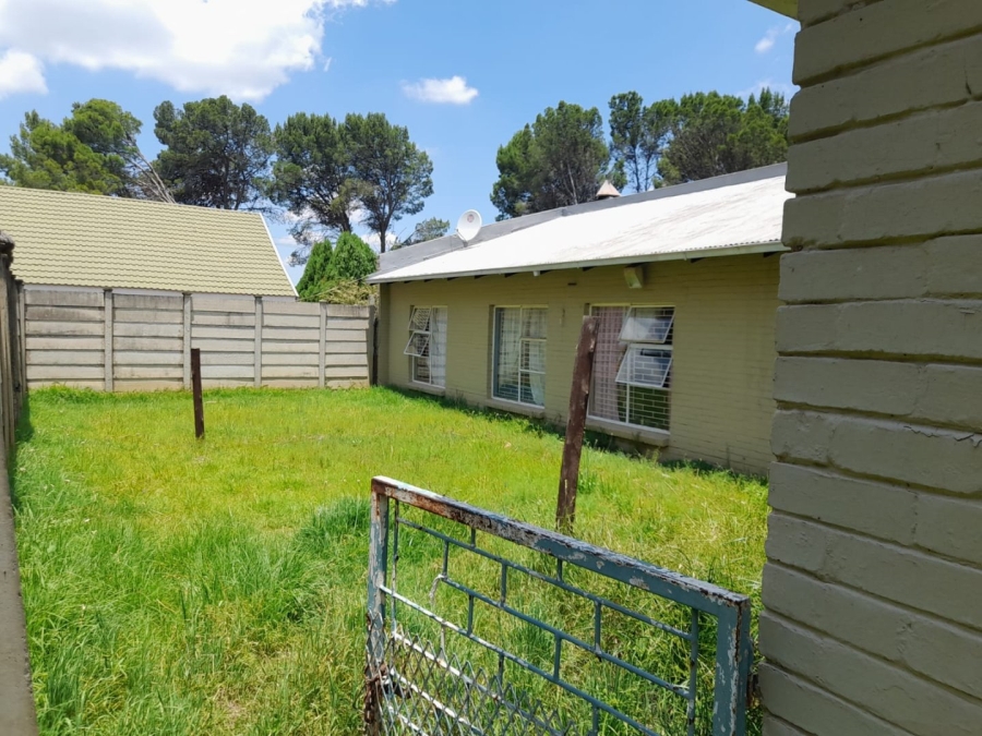 7 Bedroom Property for Sale in Bloemfontein Free State